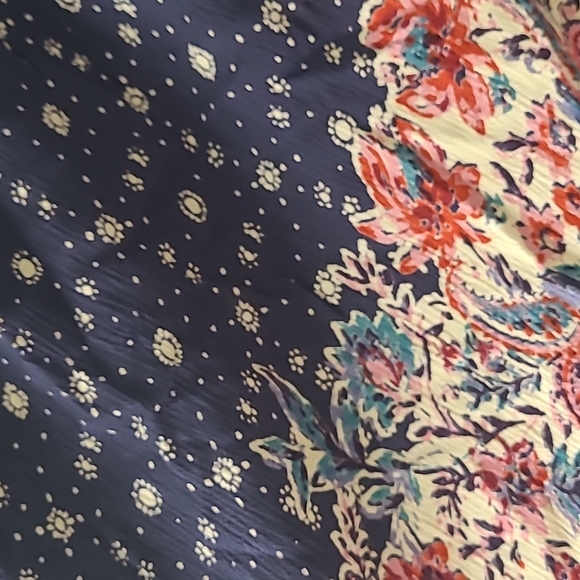 Altar'd State Shorts - Picture 3 of 4